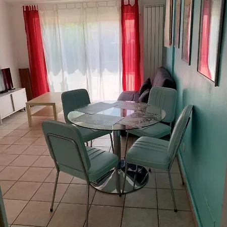 Apartment T2 4km De La Parking Gratuit *