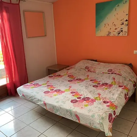 T2 4km De La Parking Gratuit * Fréjus